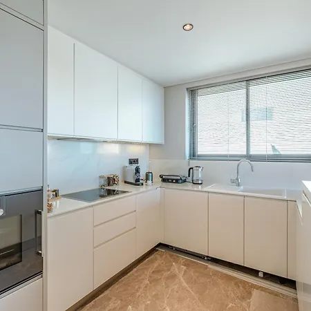 4-bedroom Luxury In 5 Star Seafront 펜션