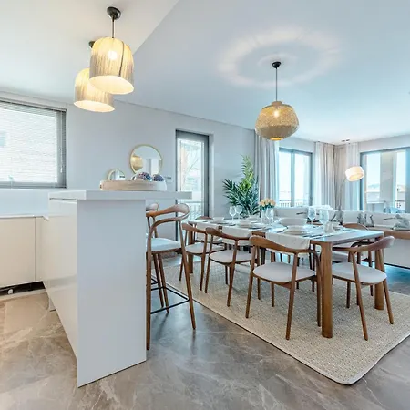 Feriehus 4-bedroom Luxury In 5 Star Seafront