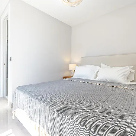Ferienhaus 4-Bedroom Luxury Villa In 5 Star Resort Seafront Bodrum