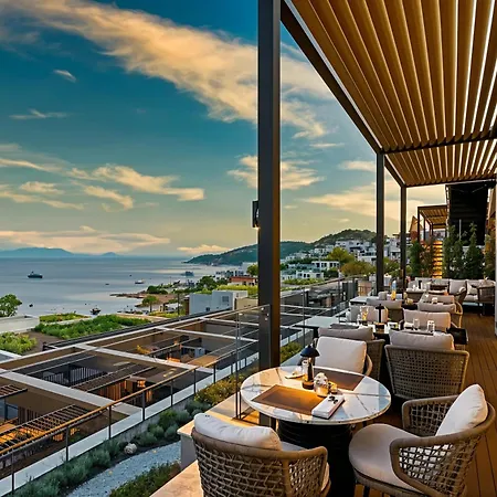 4-bedroom Luxury In 5 Star Seafront Feriehus *