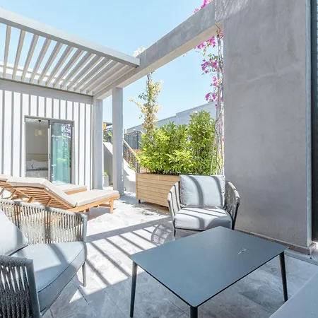 4-Bedroom Luxury Villa In 5 Star Resort Seafront Ferienhaus