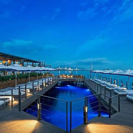 4-bedroom Luxury In 5 Star Seafront Σπίτι διακοπών *